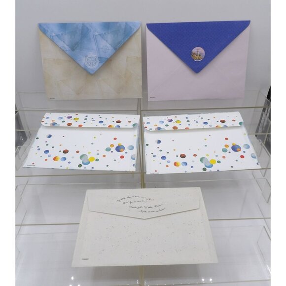 Decorative Envelopes Set of 5 One is 7x5; Two are 7¼ x 5½ & Two are 7¾ x5 ¾ - Picture 2 of 2